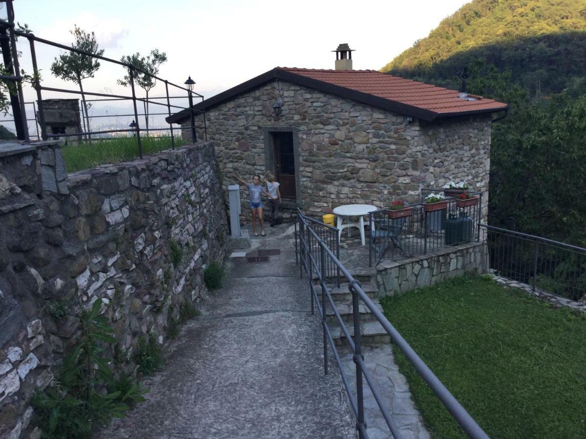 Вилла Casa San Bartolomeo Рикко-дель-Гольфо-ди-Специя Экстерьер фото